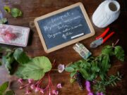 Bouquet autunnale nei toni viola, rosa e porpora